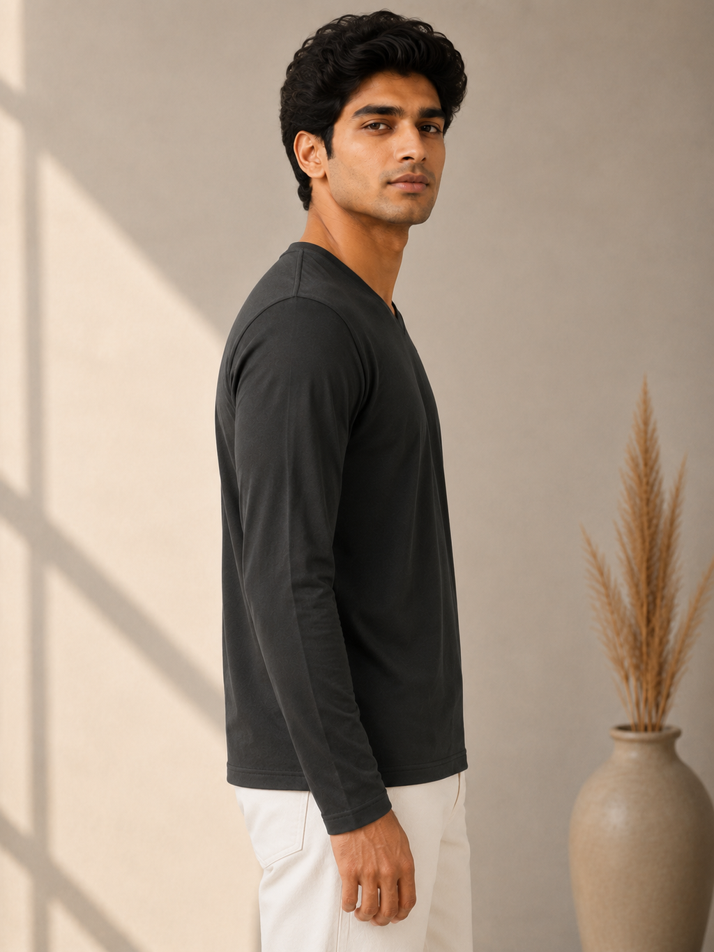 Edge Vee – Full - V-Neck Full-Sleeve