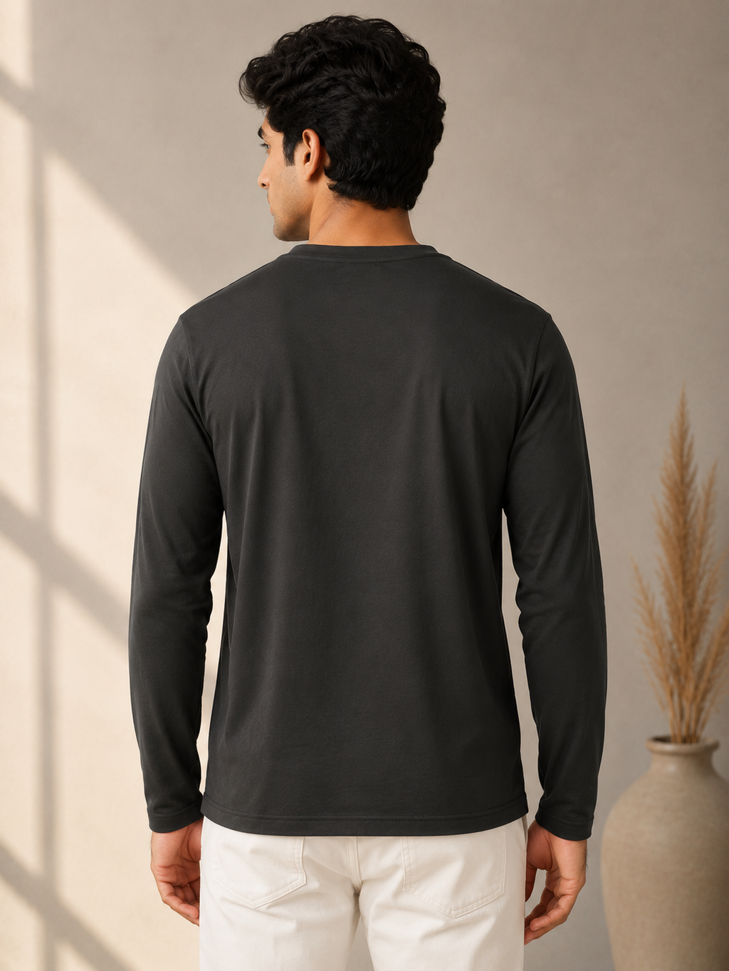Edge Vee – Full - V-Neck Full-Sleeve