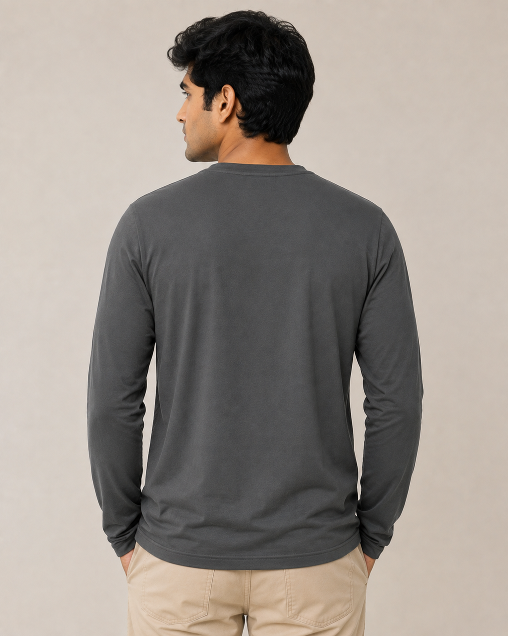 Edge Vee – Full - V-Neck Full-Sleeve