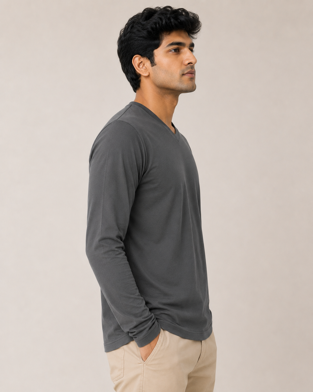 Edge Vee – Full - V-Neck Full-Sleeve