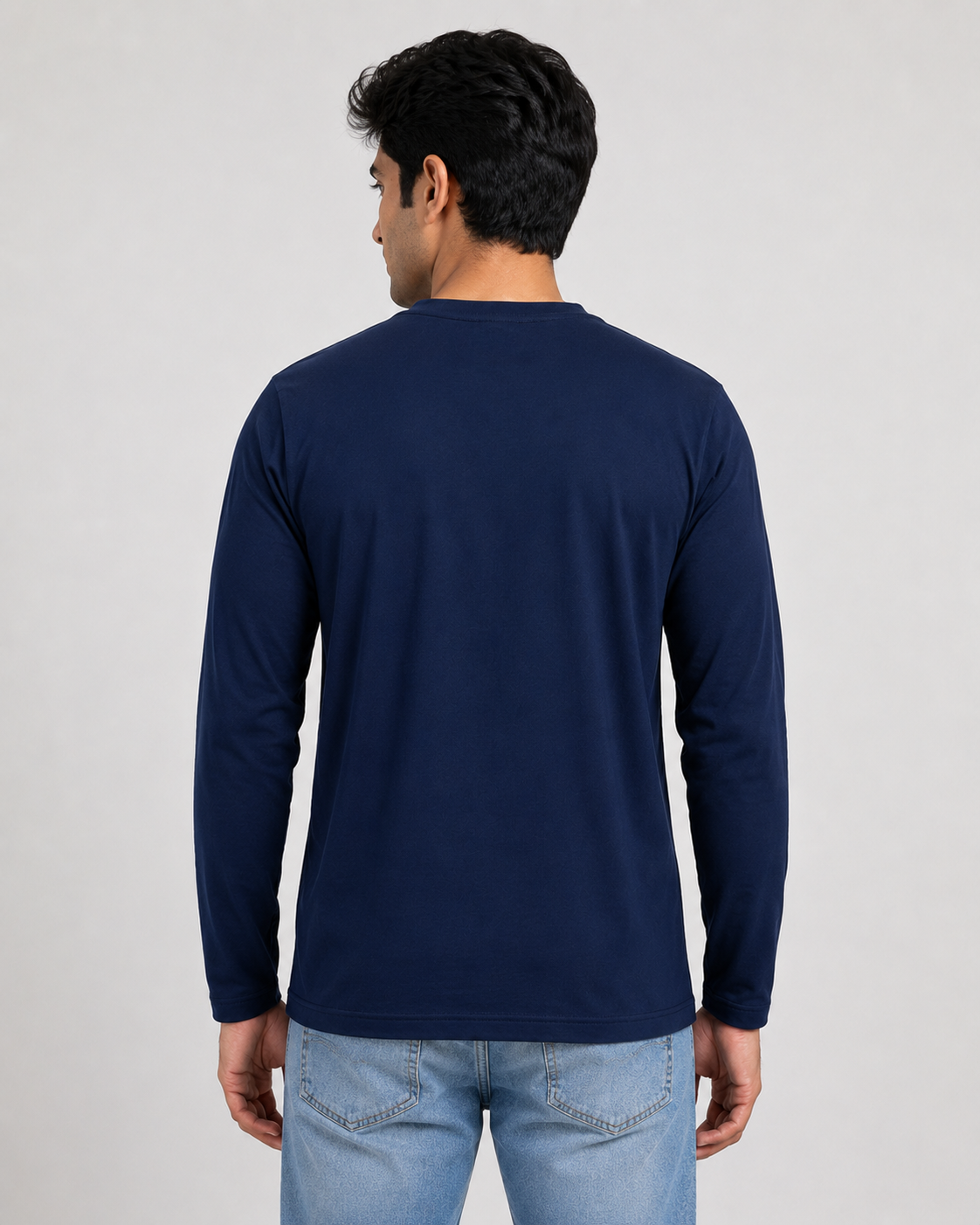 Edge Vee – Full - V-Neck Full-Sleeve