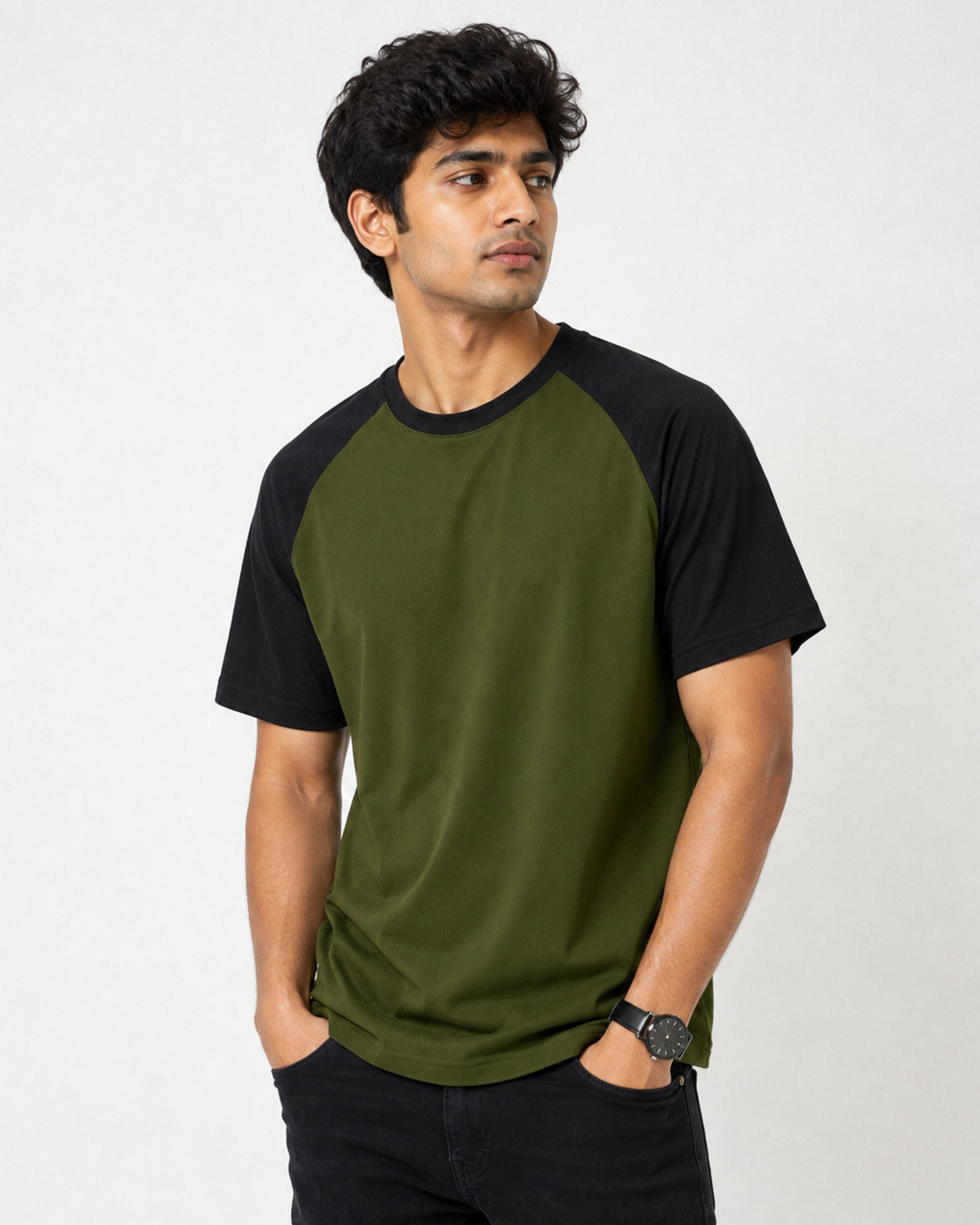 Raglan - Round-Neck Half-Sleeve