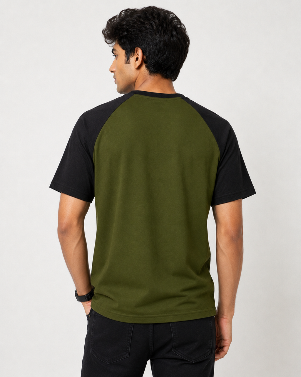 Raglan - Round-Neck Half-Sleeve