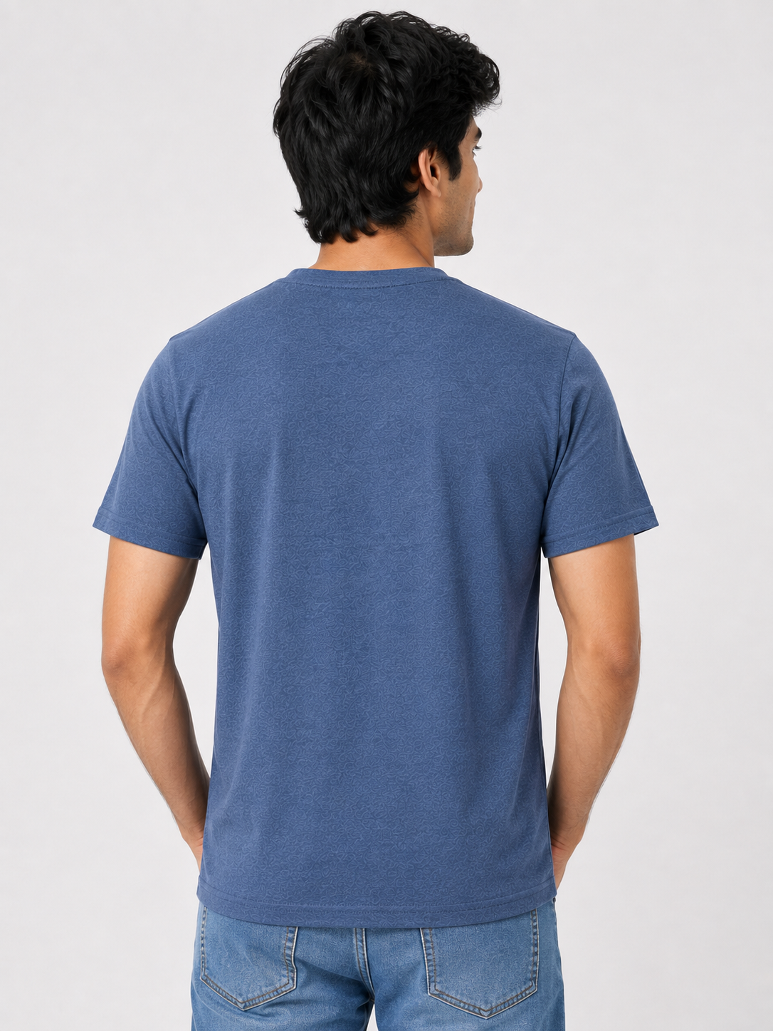 Edge Vee - Half - V-Neck Half-Sleeve