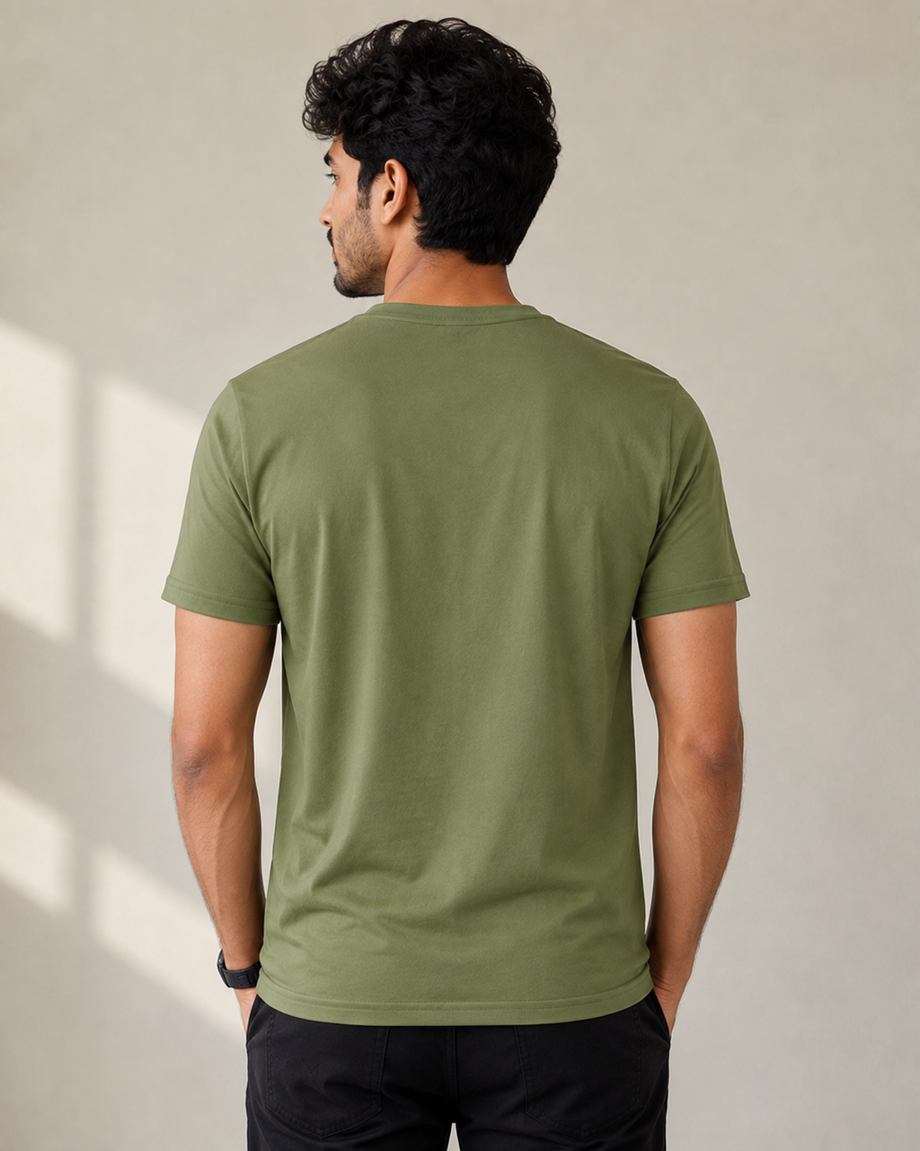 Edge Vee - Half - V-Neck Half-Sleeve