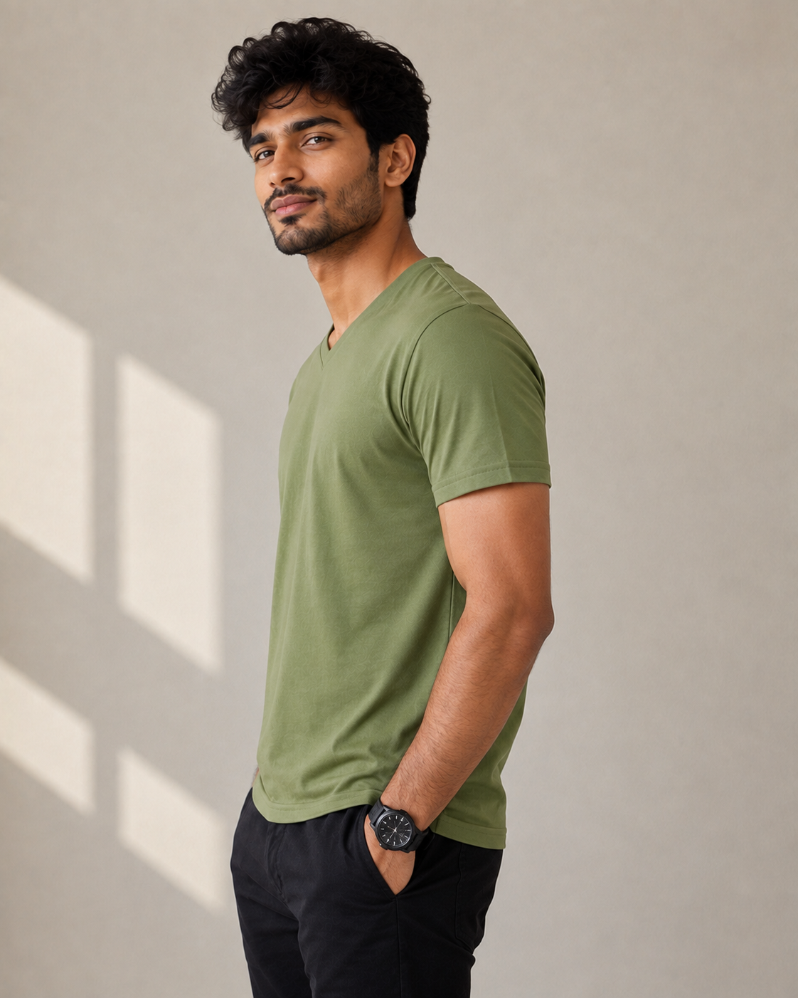Edge Vee - Half - V-Neck Half-Sleeve