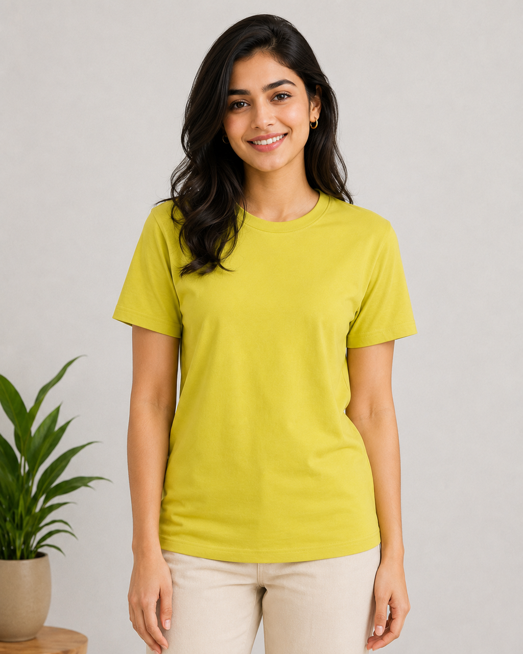 Dot Tee - Round-Neck Half-Sleeve