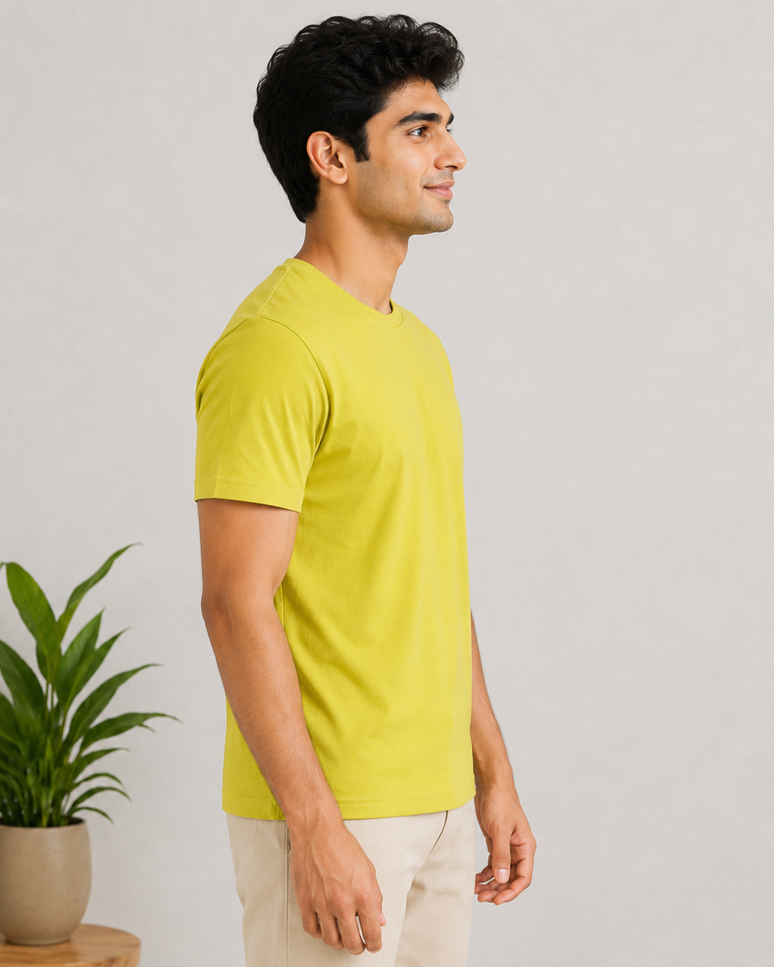 Dot Tee - Round-Neck Half-Sleeve